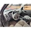 Image 50 : PARKSVILLE - 2005 FORD ESCAPE, GREY, 216241 KMS, FOUR WHEEL DRIVE. - JA64145