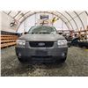 Image 5 : PARKSVILLE - 2005 FORD ESCAPE, GREY, 216241 KMS, FOUR WHEEL DRIVE. - JA64145