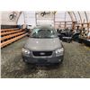 Image 7 : PARKSVILLE - 2005 FORD ESCAPE, GREY, 216241 KMS, FOUR WHEEL DRIVE. - JA64145