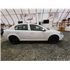 Image 11 : PARKSVILLE - 2005 CHEVY COBALT, WHITE, 206476 KMS, FRONT WHEEL DRIVE. - B550012