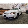 Image 2 : PARKSVILLE - 2005 CHEVY COBALT, WHITE, 206476 KMS, FRONT WHEEL DRIVE. - B550012