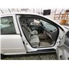 Image 39 : PARKSVILLE - 2005 CHEVY COBALT, WHITE, 206476 KMS, FRONT WHEEL DRIVE. - B550012