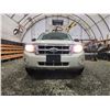 Image 5 : PARKSVILLE - 2008 FORD ESCAPE, BROWN, 251279 KMS, FOUR WHEEL DRIVE. NO RESERVE. - PA89142