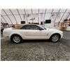 Image 11 : PARKSVILLE - 2007 FORD MUSTANG, WHITE, 174702 KMS, REAR WHEEL DRIVE. - D267925