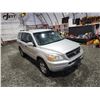 Image 10 : PARKSVILLE - 2005 HONDA PILOT, SILVER, 256520 KMS, ALL WHEEL DRIVE. - P000632