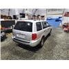 Image 16 : PARKSVILLE - 2005 HONDA PILOT, SILVER, 256520 KMS, ALL WHEEL DRIVE. - P000632
