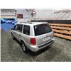 Image 22 : PARKSVILLE - 2005 HONDA PILOT, SILVER, 256520 KMS, ALL WHEEL DRIVE. - P000632