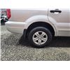 Image 27 : PARKSVILLE - 2005 HONDA PILOT, SILVER, 256520 KMS, ALL WHEEL DRIVE. - P000632