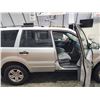 Image 36 : PARKSVILLE - 2005 HONDA PILOT, SILVER, 256520 KMS, ALL WHEEL DRIVE. - P000632