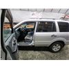 Image 49 : PARKSVILLE - 2005 HONDA PILOT, SILVER, 256520 KMS, ALL WHEEL DRIVE. - P000632