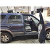 Image 36 : PARKSVILLE - 2004 FORD ESCAPE, BLUE, 288537 KMS, FOUR WHEEL DRIVE. - JB04271
