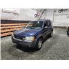Image 3 : PARKSVILLE - 2004 FORD ESCAPE, BLUE, 288537 KMS, FOUR WHEEL DRIVE. - JB04271