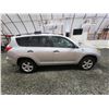 Image 11 : PARKSVILLE - 2008 TOYOTA RAV4, SILVER, 143454 MILES, FOUR WHEEL DRIVE. - D130718