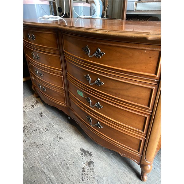 503 -- DOUBLE DRESSER