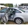 Image 33 : PARKSVILLE - 2005 FORD 500, SILVER, TMU KMS, "NO RESERVE". - D193939