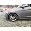Image 31 : PARKSVILLE - 2018 HYUNDAI ELANTRA, GREY, 162636 KMS, FRONT WHEEL DRIVE. - P444365