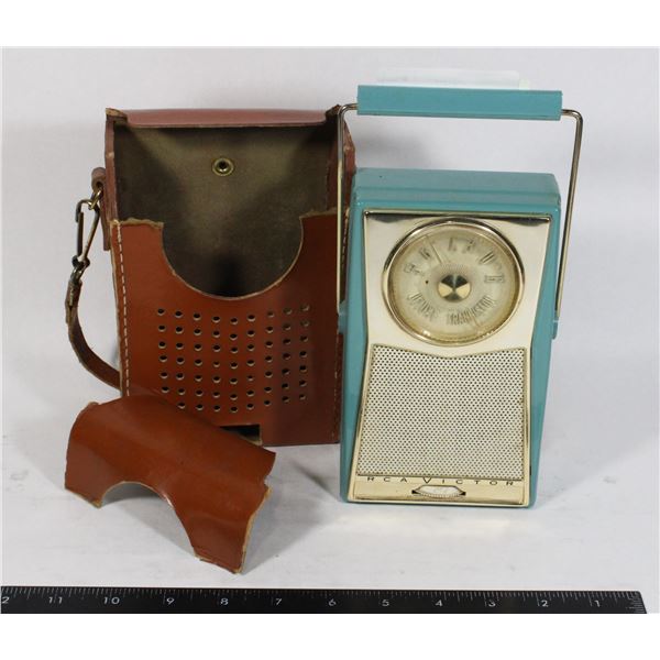VINTAGE RCA VICTOR WITH LEATHER CASE