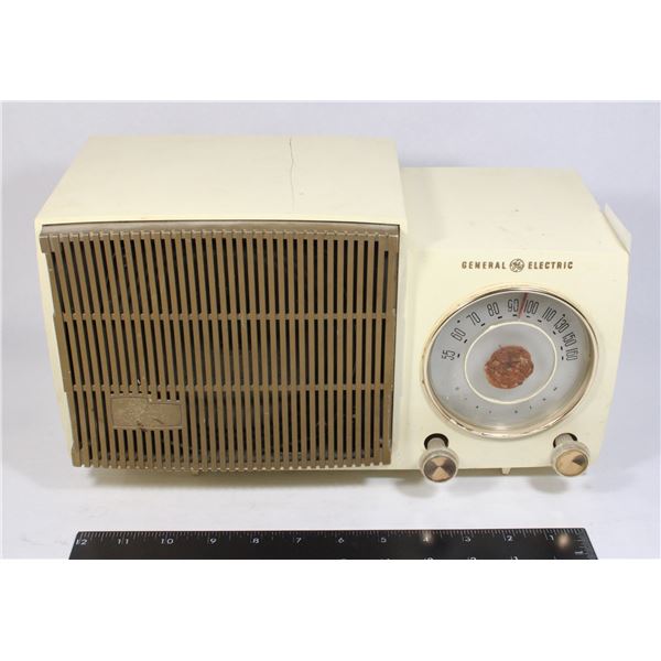 VINTAGE GENERAL ELECTRIC RADIO
