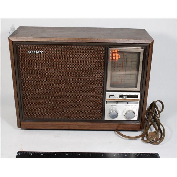VINTAGE SONY TABLETOP RADIO