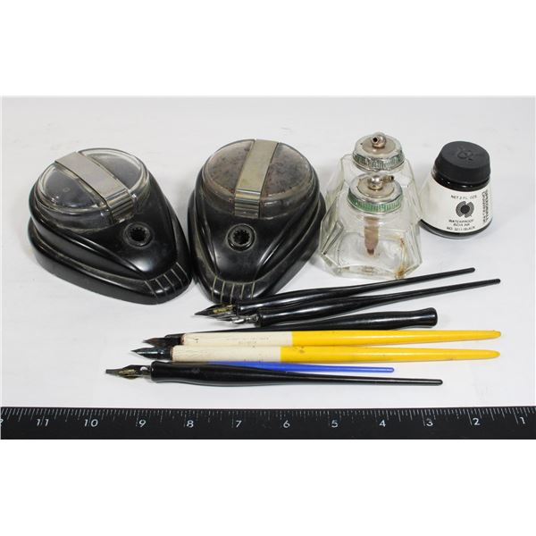 VINTAGE INKWELL SET