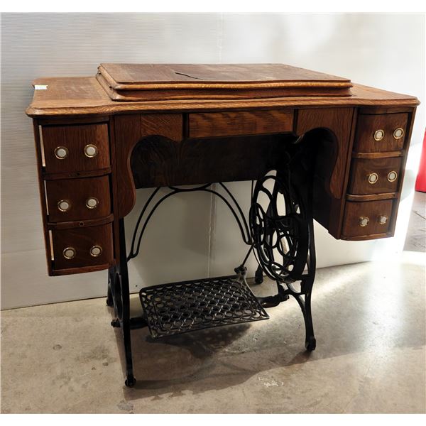 ANTIQUE DAMASCUS SEWING MACHINE