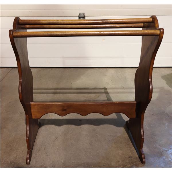 VINTAGE WOODEN RACK