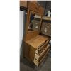 Image 3 : VINTAGE OAK DRESSER WITH MIRROR