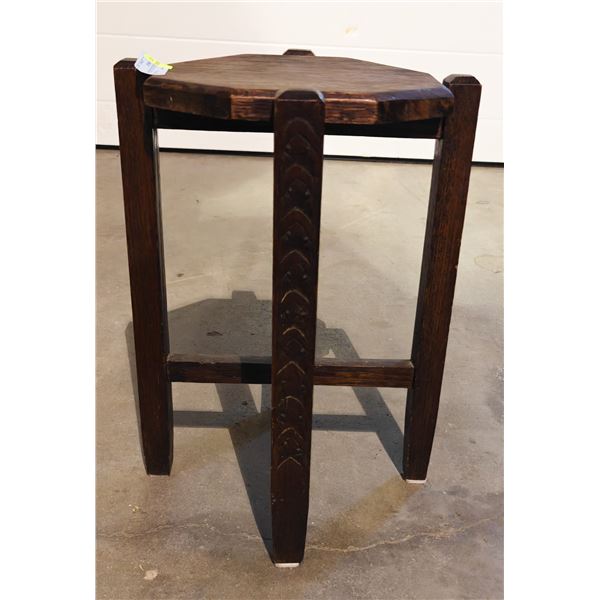 VINTAGE OCTAGONAL WOODEN SIDE TABLE