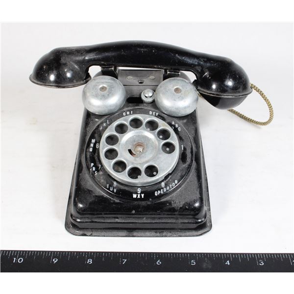 VINTAGE METAL TELEPHONE TOY