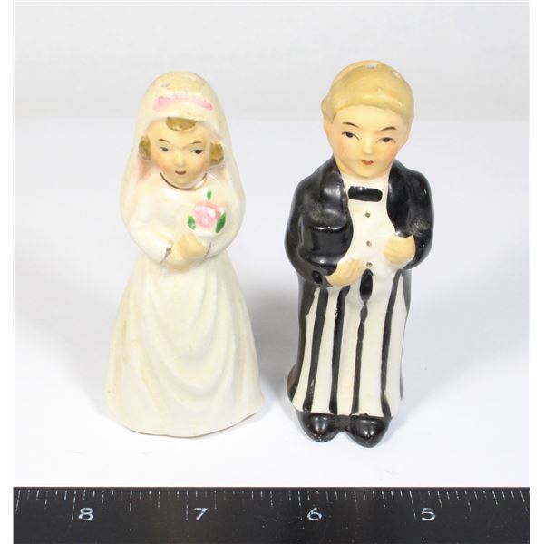 VINTAGE BRIDE & GROOM