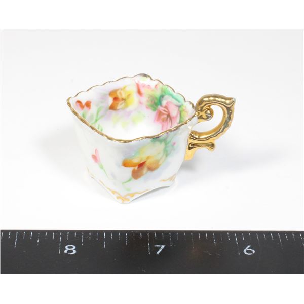 VINTAGE MINIATURE TEA CUP