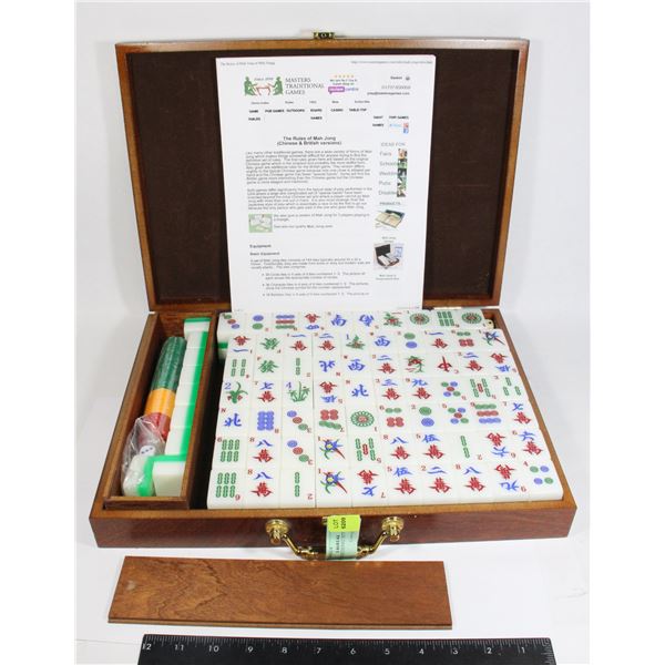 VINTAGE MAHJONG SET