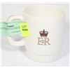 Image 2 : VINTAGE QUEEN ELIZABETH MUG