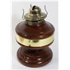 Image 3 : VINTAGE OIL LAMP