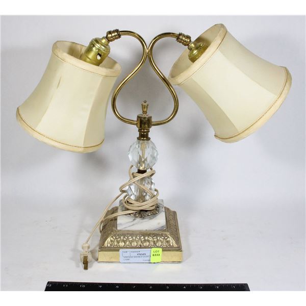 VINTAGE DOUBLE LIGHT TABLE LAMP