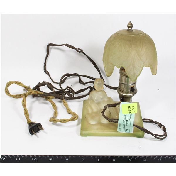 VINTAGE ANTIQUE ART TABLE LAMP