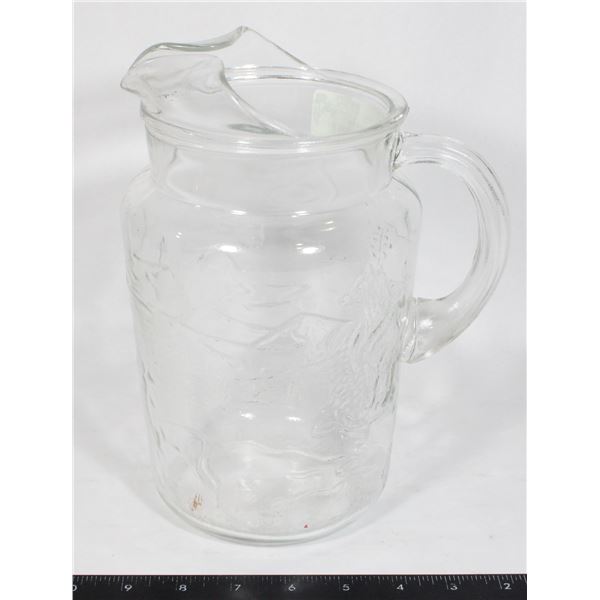VINTAGE GLASS PITCHER WILDLIFE PATTERN