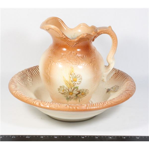 VINTAGE/ ANTIQUE WASH BASEN AND PICTURE