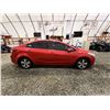 Image 11 : PARKSVILLE - 2018 KIA FORTE LX, RED, 182941 KMS, FRONT WHEEL DRIVE. - D170156