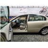 Image 50 : PARKSVILLE - 2003 NISSAN ALTIMA, GOLD, 159216 KMS, FRONT WHEEL DRIVE. - J124194