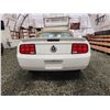 Image 18 : PARKSVILLE - 2007 FORD MUSTANG, WHITE, 174702 KMS, REAR WHEEL DRIVE. - D267925
