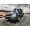 Image 2 : PARKSVILLE - 2004 FORD ESCAPE, BLUE, 288537 KMS, FOUR WHEEL DRIVE. - JB04271