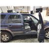 Image 36 : PARKSVILLE - 2004 FORD ESCAPE, BLUE, 288537 KMS, FOUR WHEEL DRIVE. - JB04271