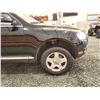 Image 25 : PARKSVILLE - 2004 VW TOUAREG, BLACK, 152592 MILES KMS, ALL WHEEL DRIVE. - D033743