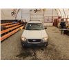 Image 24 : PARKSVILLE - 2006 FORD ESCAPE, WHITE, 258420 KMS, FOUR WHEEL DRIVE. - JC73909