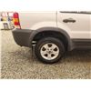 Image 43 : PARKSVILLE - 2006 FORD ESCAPE, WHITE, 258420 KMS, FOUR WHEEL DRIVE. - JC73909