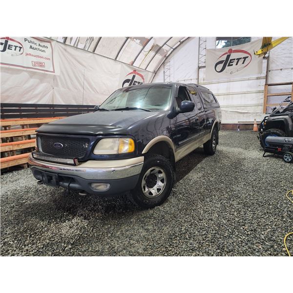 PARKSVILLE - 2000 FORD F150, BLUE, 301586 KMS, 4X4. - BB13794