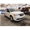 Image 8 : PARKSVILLE - 2013 DODGE CARAVAN, WHITE, 179891 KMS, FRONT WHEEL DRIVE. - D702426
