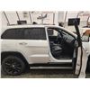 Image 38 : PARKSVILLE - 2018 JEEP CHEROKEE, WHITE, 164259 KMS, FOUR WHEEL DRIVE. - D398157