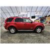 Image 11 : PARKSVILLE - 2008 FORD ESCAPE, RED, 300656 KMS, FRONT WHEEL DRIVE. - DB11634
